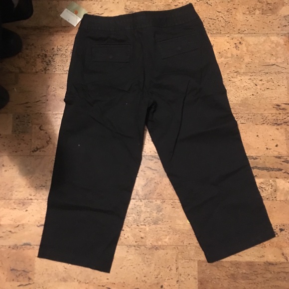 Liz Claiborne Black Crop Pants, Never Worn - Picture 6 of 8